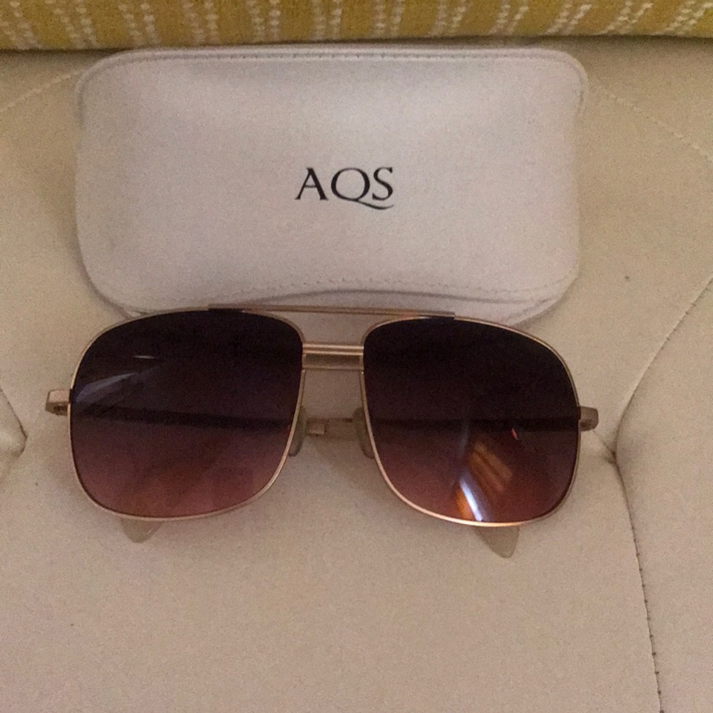 Square aviator sunglasses.